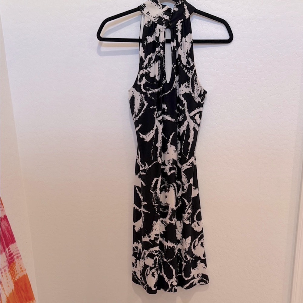 American Living Black and White Halter Sheath Dress .18 1/2 Inch Wide 
38 length